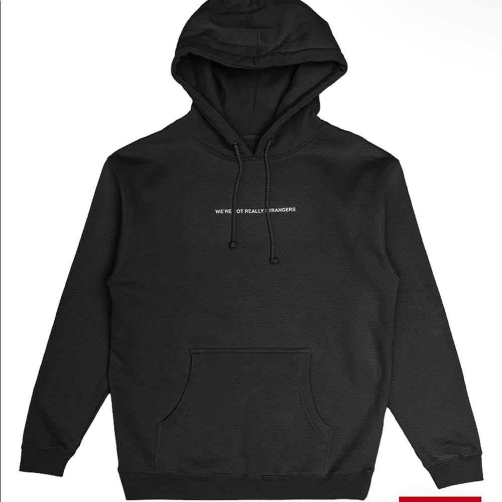 i’m selling this black hoodie size medium very cute